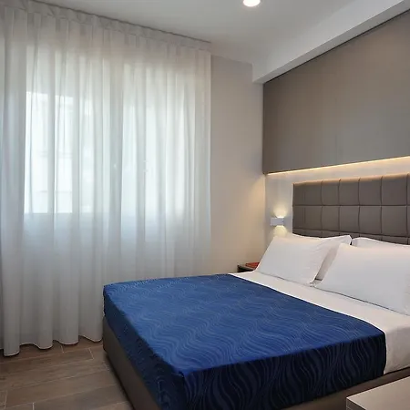 Marilena リッチョーネ